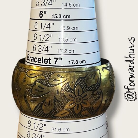 Vintage Brass Bangle Bracelet – Etched Lucky Elephant Motif  7¼” Diameter - Picture 6 of 7